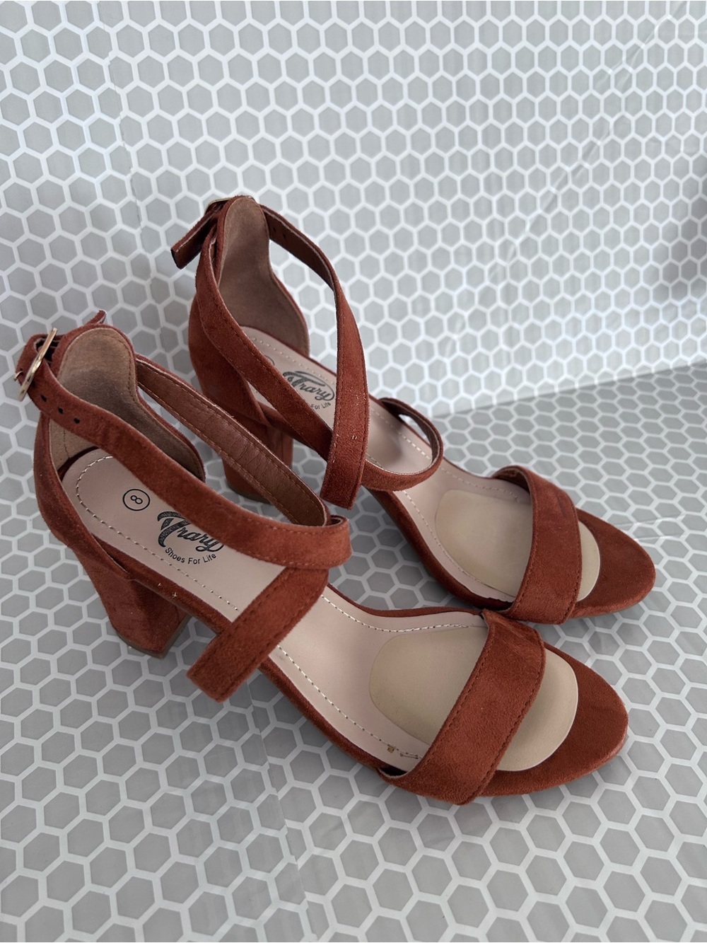 Trary Strappy Block Heel Sandals in Rust. Size 8 - Picture 2 of 6